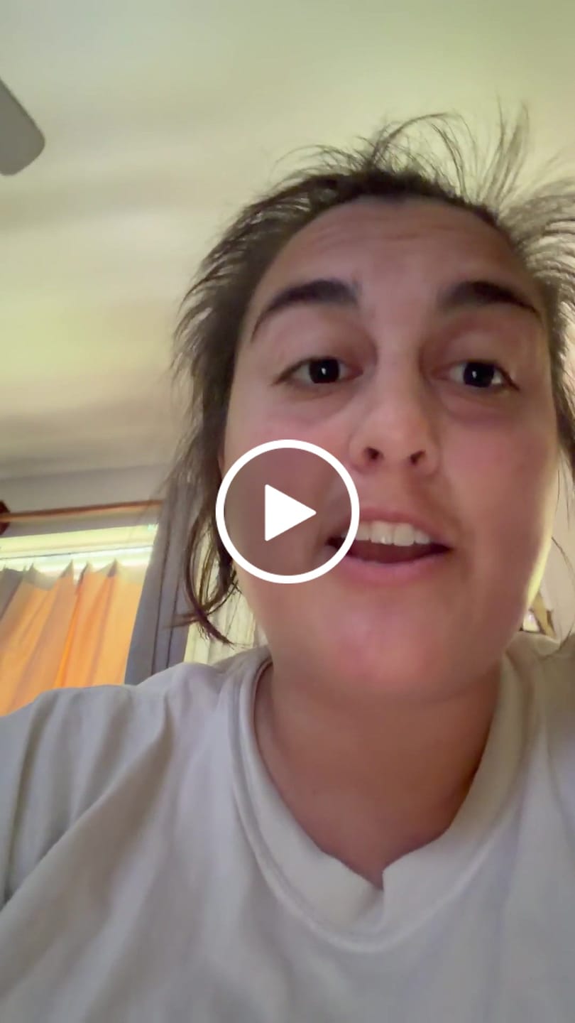 Customer video review of Blue Light Glasses | Deco Chartreuse