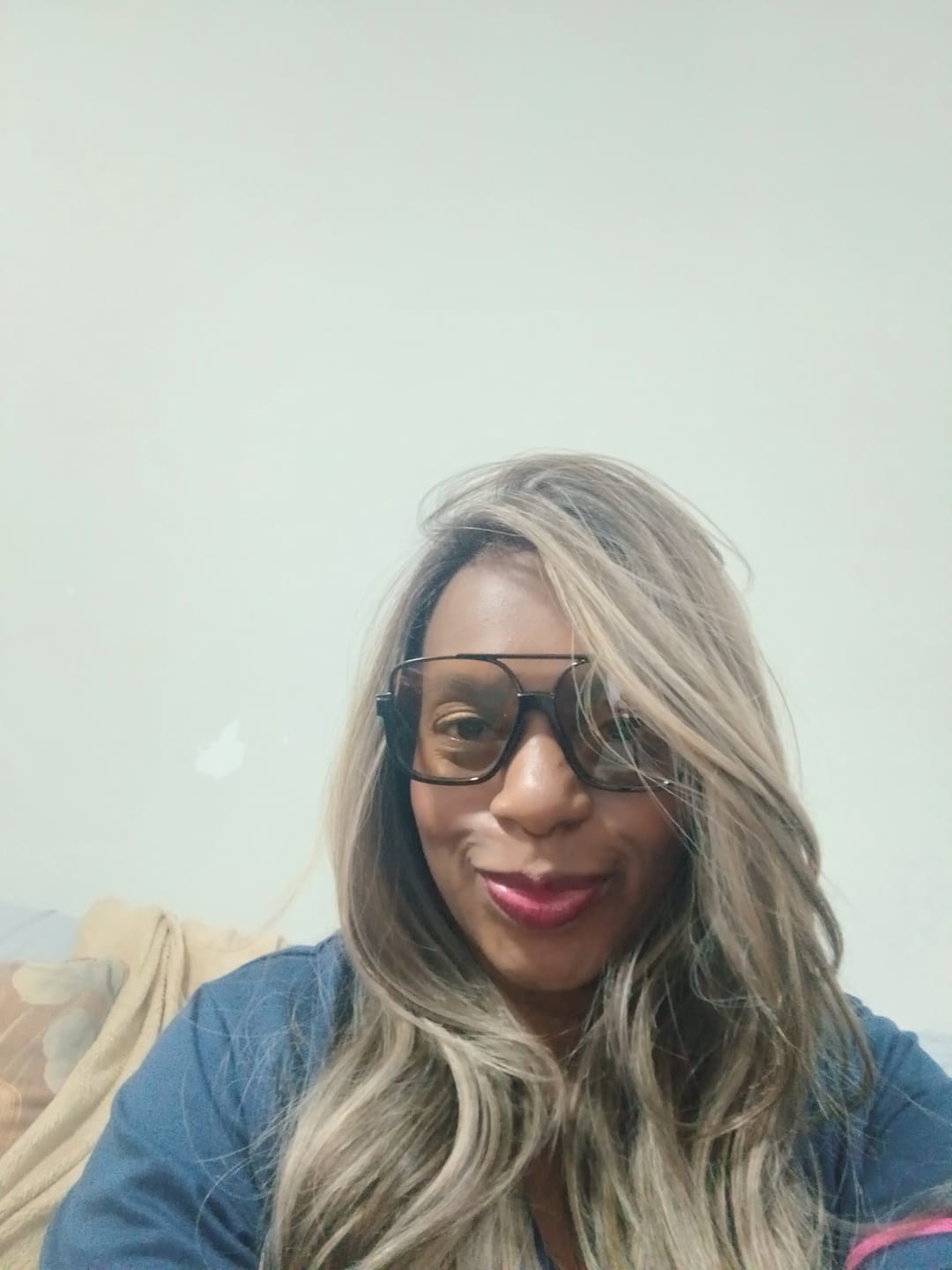 Customer photo review of Lace Front Gardenia - Loiro Brown TTFHL4GBROWN23D