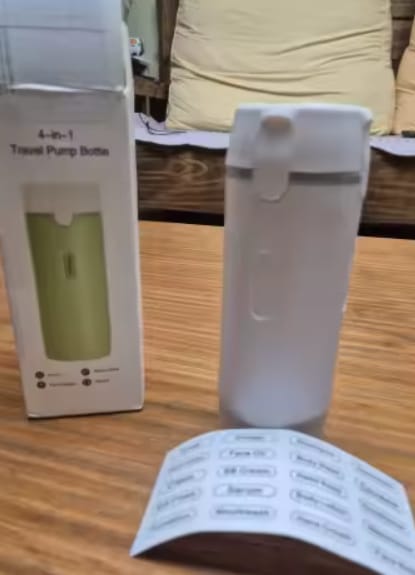 Customer photo review of Botella multi-usos para viaje 4 en 1