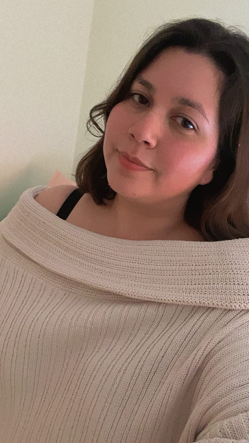 Customer photo review of SWEATER LINA CRUDO - CHALECO DE ALGODÓN OFF SHOULDER OVERSIZE