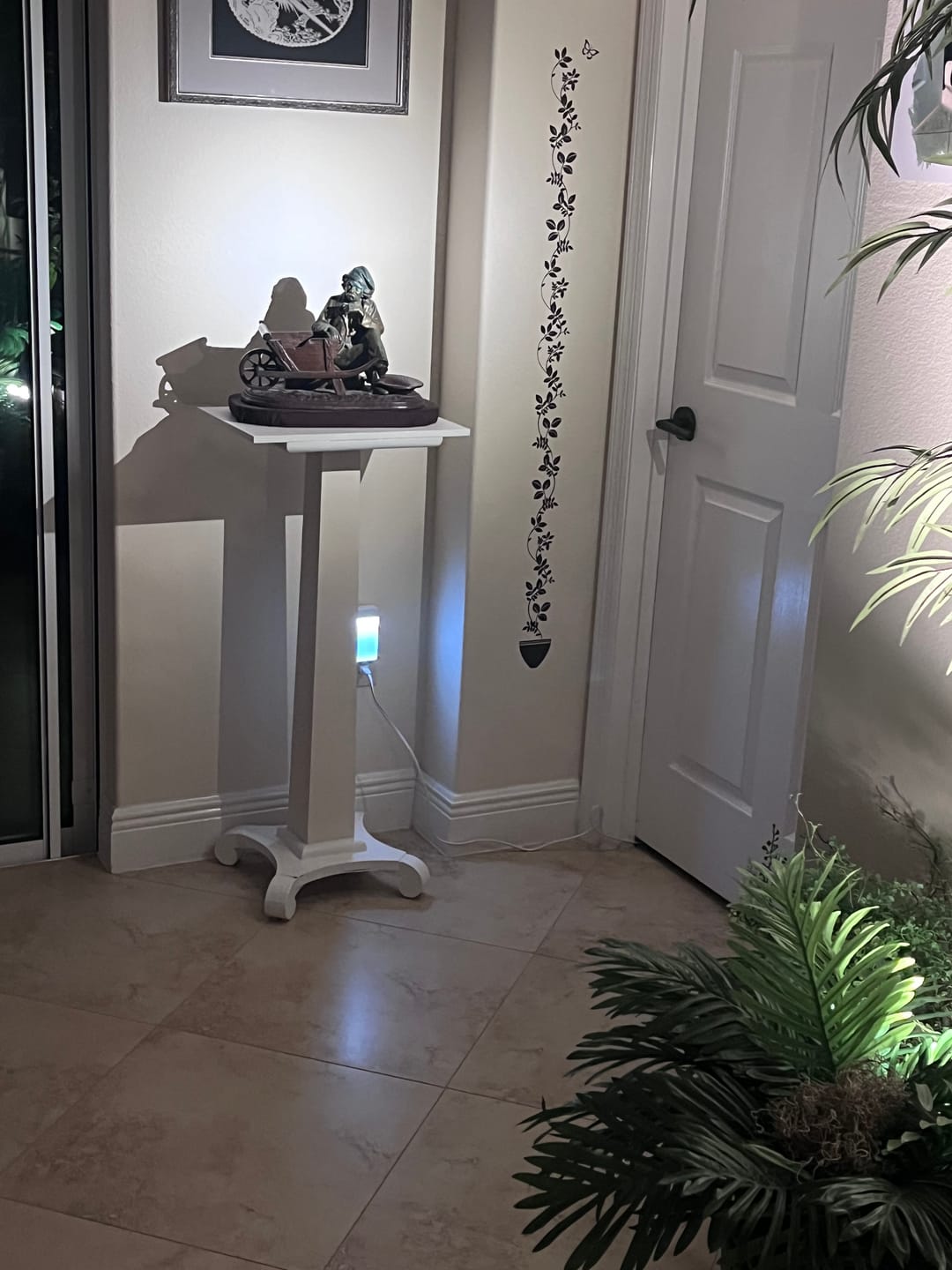 Customer photo review of Mini Surface-Mounted LED Spotlight 1W 3W Bridgelux 30° Dimmable DC12-24V AC100-240V