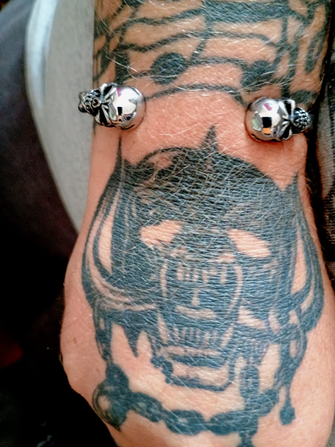 Customer photo review of SKULLED.