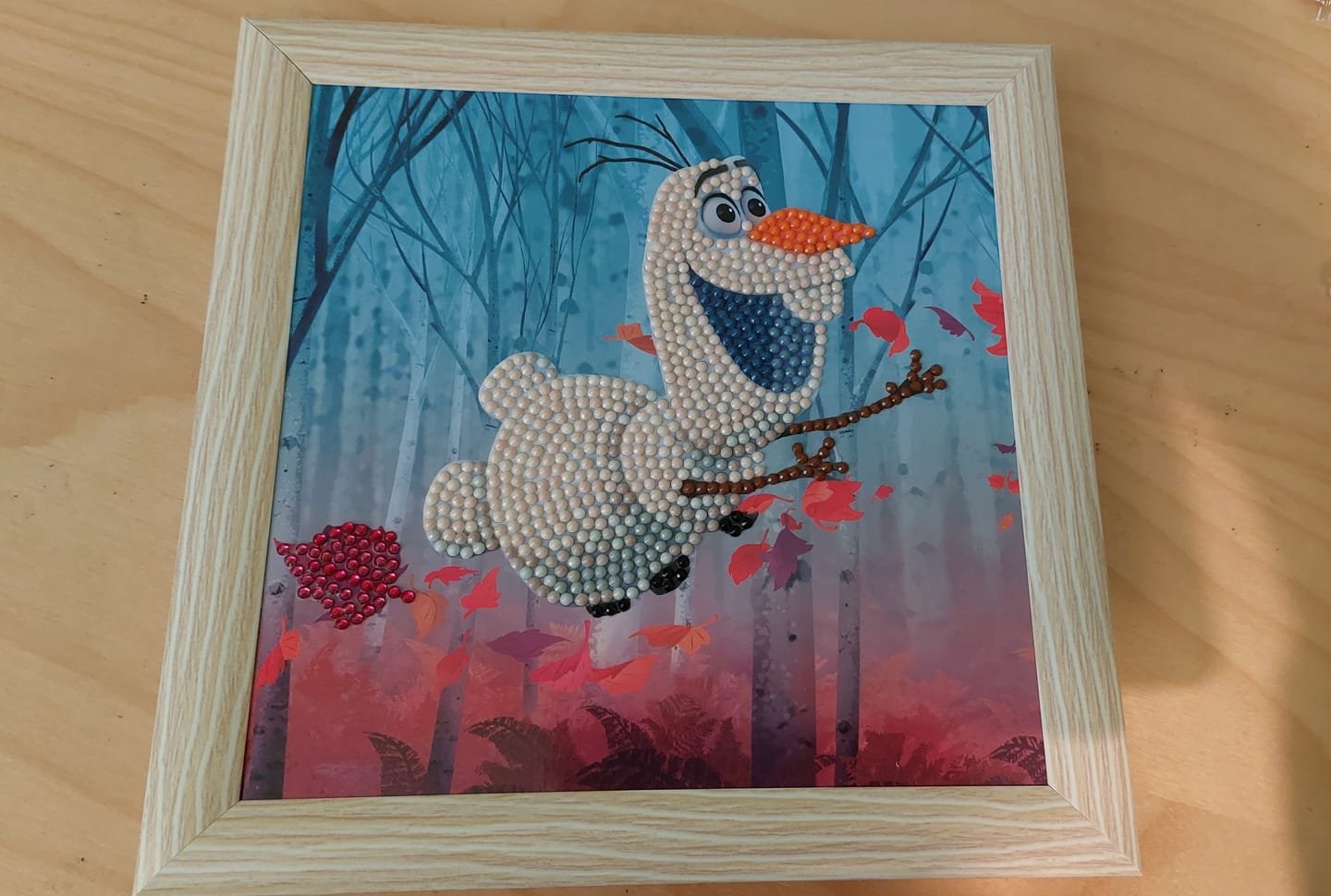Customer photo review of "Floating Olaf" Crystal Art Card 18x18cm