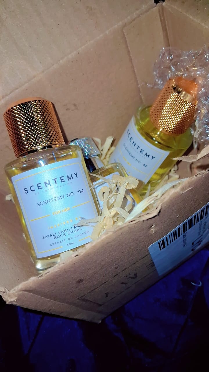 Customer photo review of Limited Time Only: Buy 1 Get 2 FREE 50ml Perfume Bundle