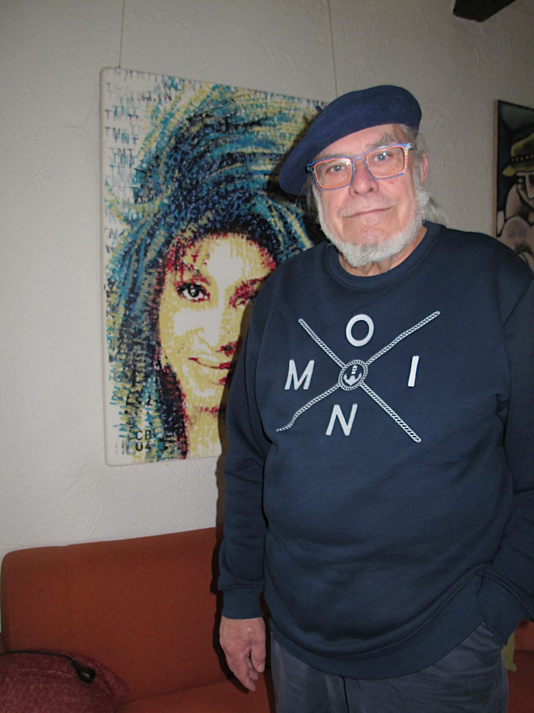 Customer photo review of Moin Simple X · Unisex Signature Premium Bio Sweatshirt