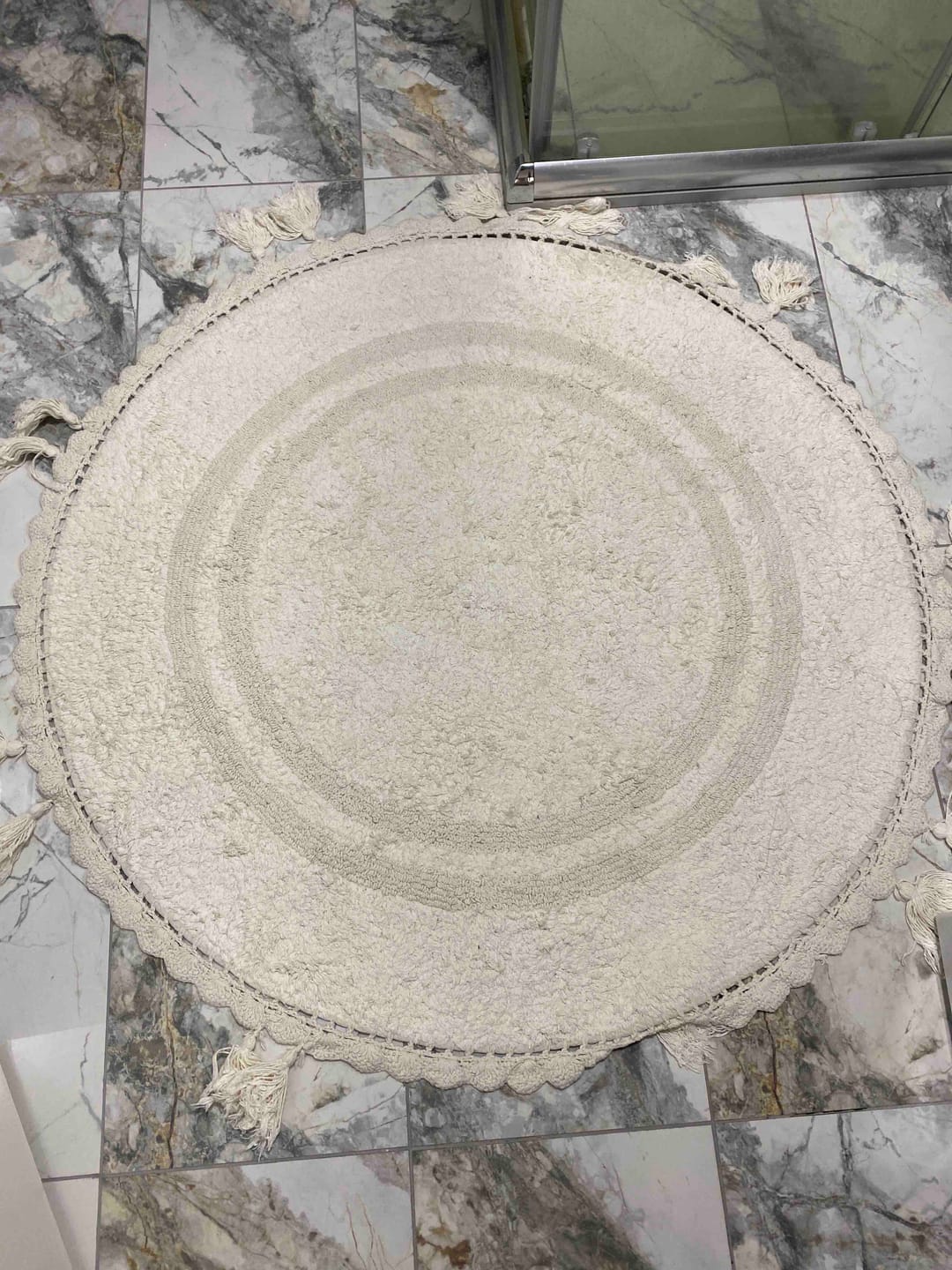 Customer photo review of Pina Yuvarlak Banyo Paspası %100 Pamuk 100x100 Gri