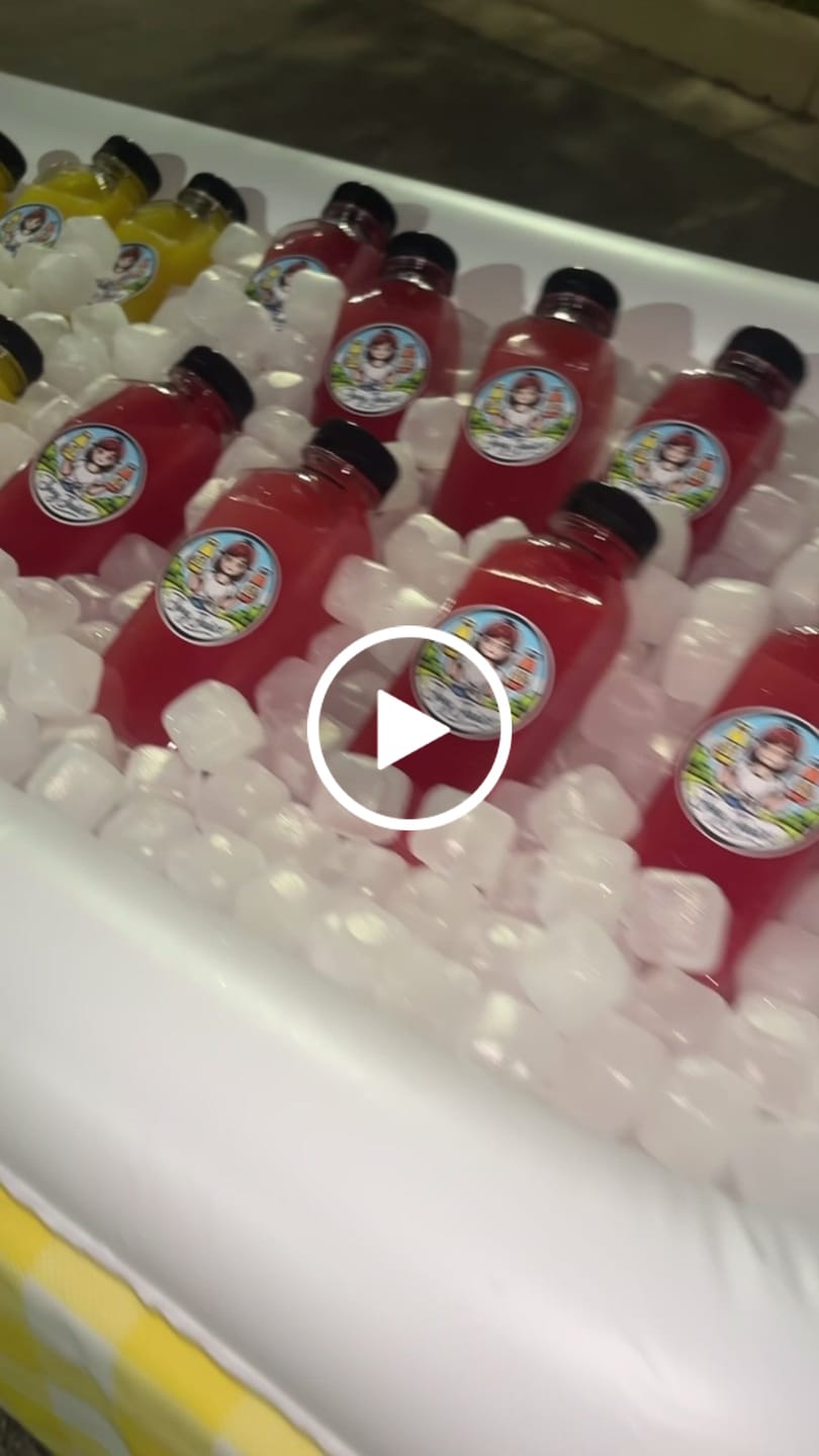 Customer video review of Mega Freeze Clear Ice - 10.5lb Black Bag