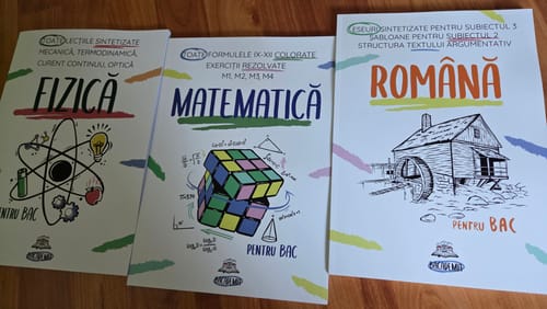 Customer's Pachet Bacalaureat learning books for Physics, Mathematics, and Romanian laid out on a wooden surface.