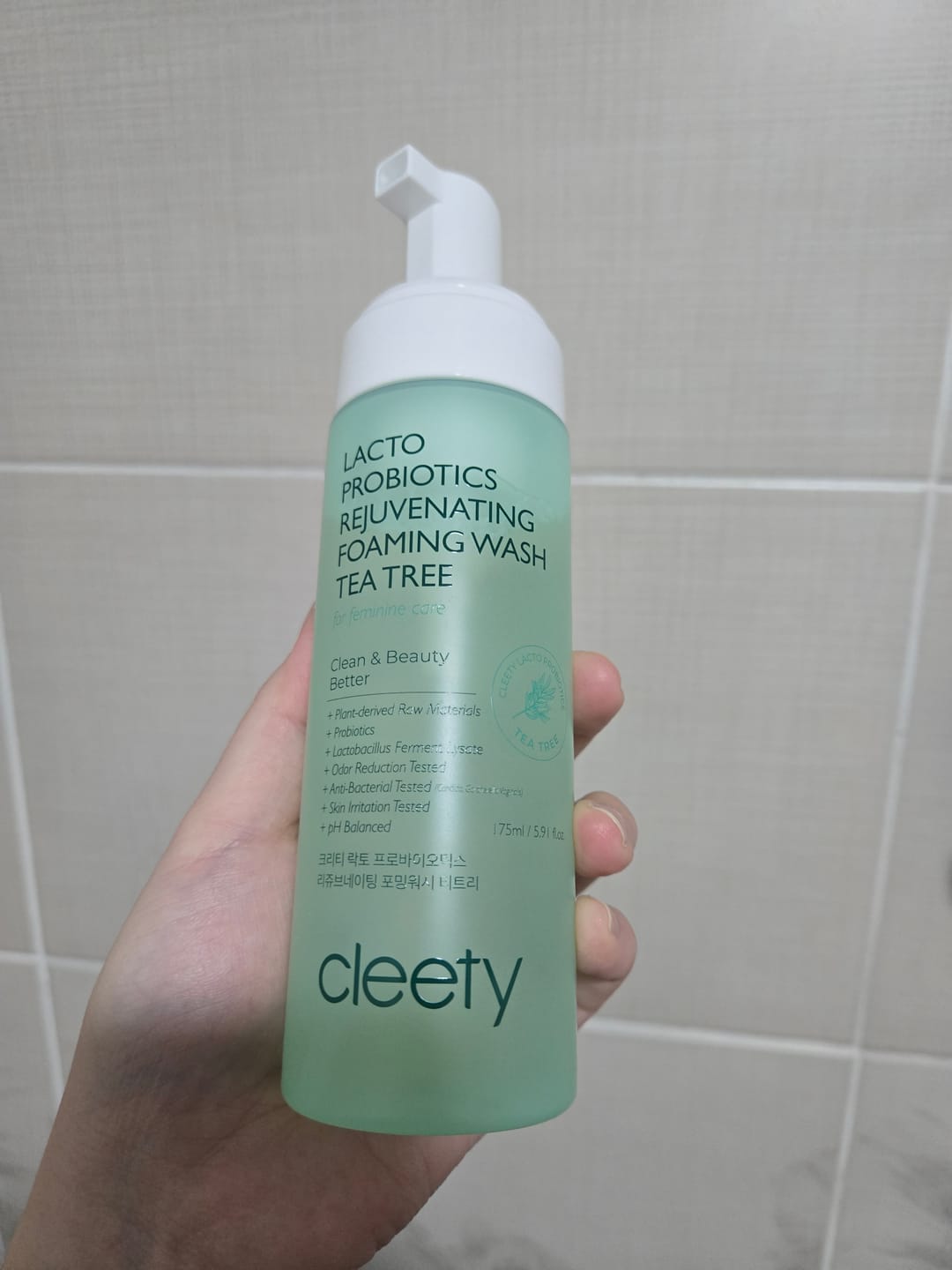 Customer photo review of cleety Lacto Probiotics Rejuvenating Foaming Wash Tea Tree 175ml