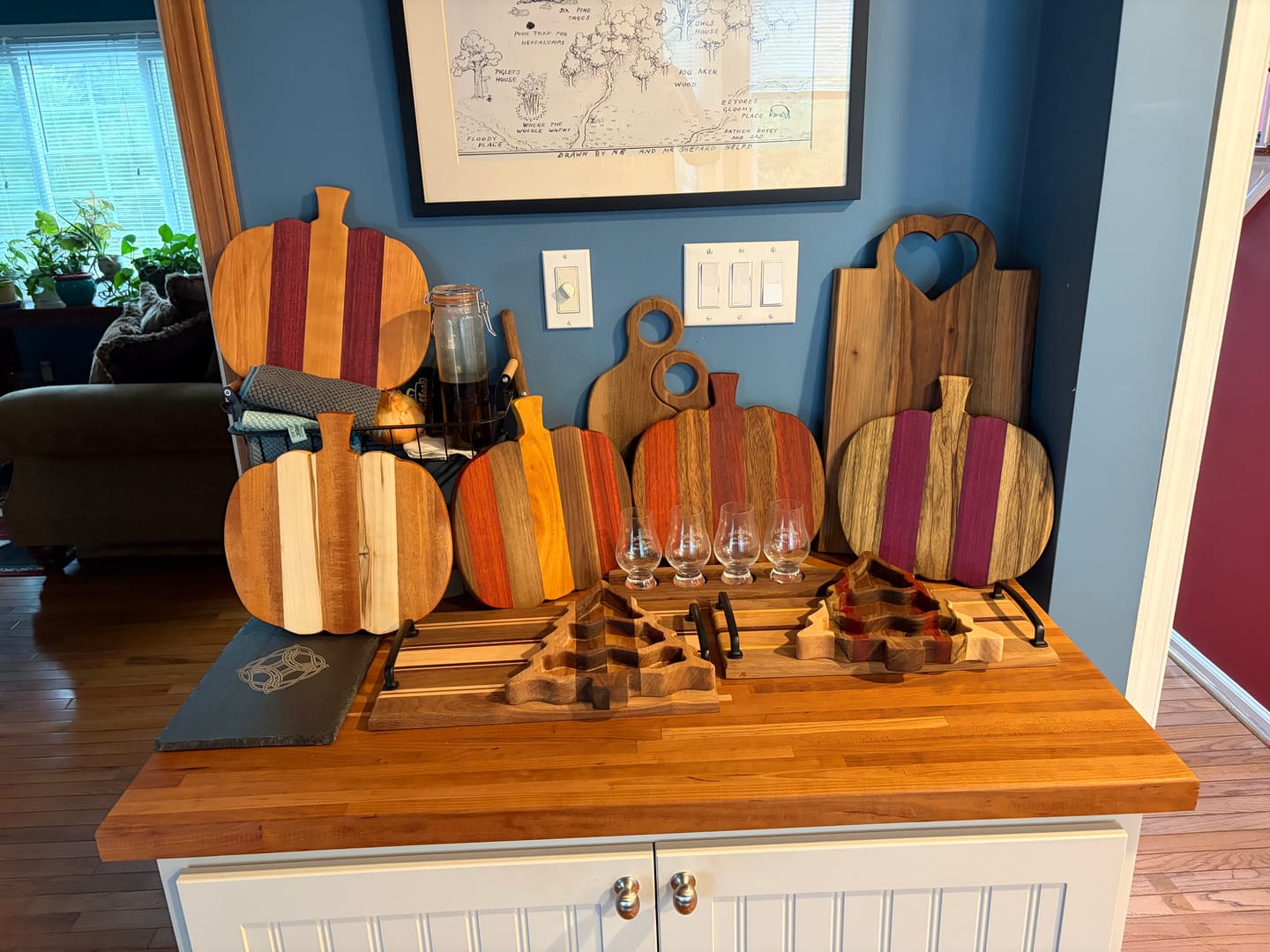 Customer photo review of 11.75x11.75" Pumpkin Serving Board Acrylic Router Template