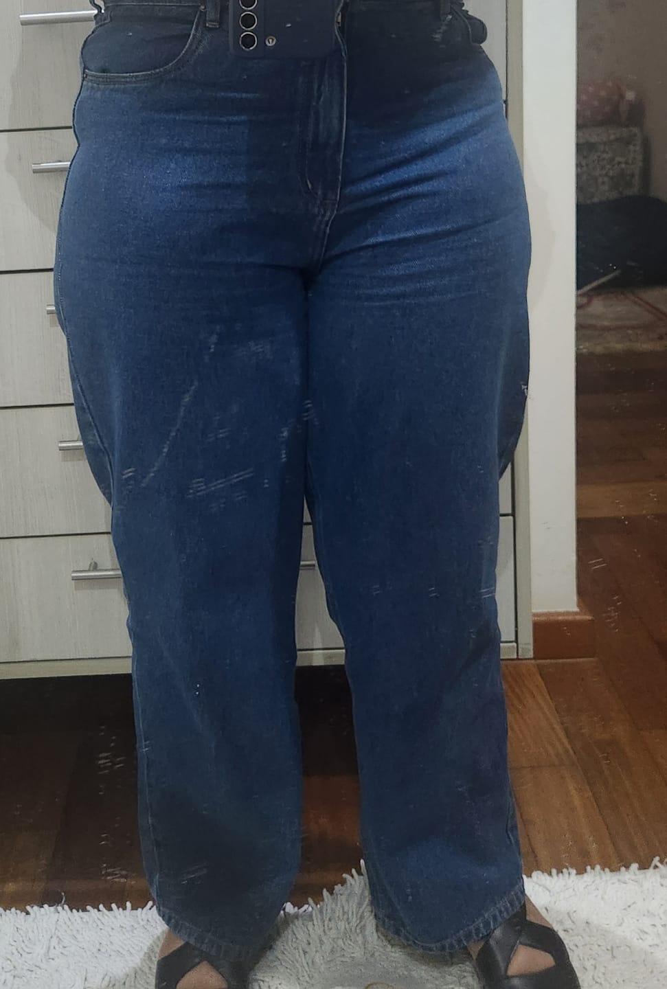 Customer photo review of Calça Jeans Reta Araçá Azul Médio