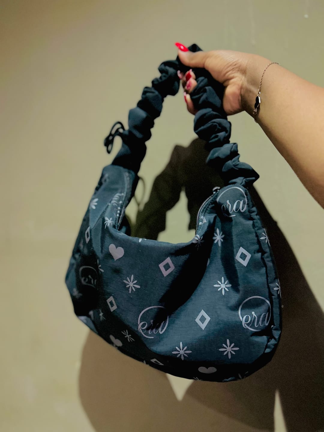 Customer photo review of Black Pulse Bag