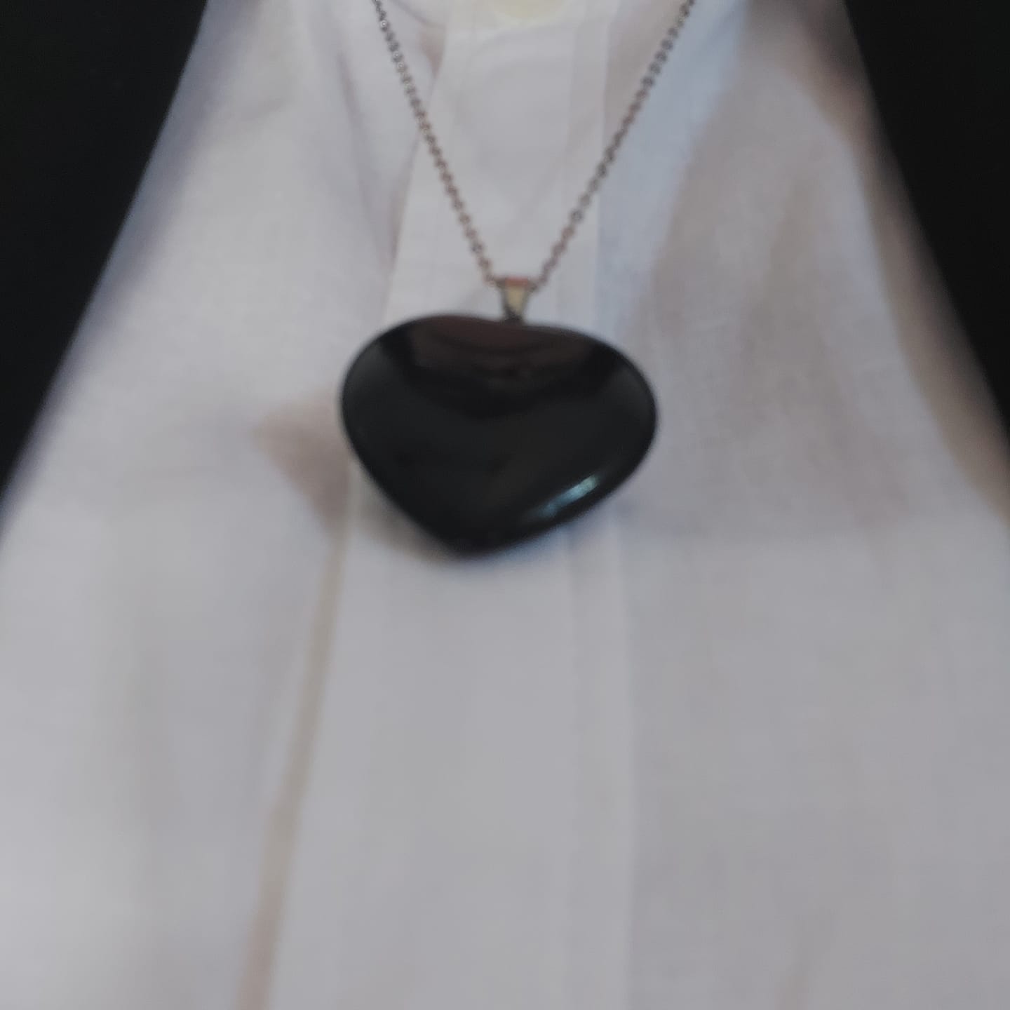 Customer photo review of Collana Ossidiana Nera a forma di Cuore