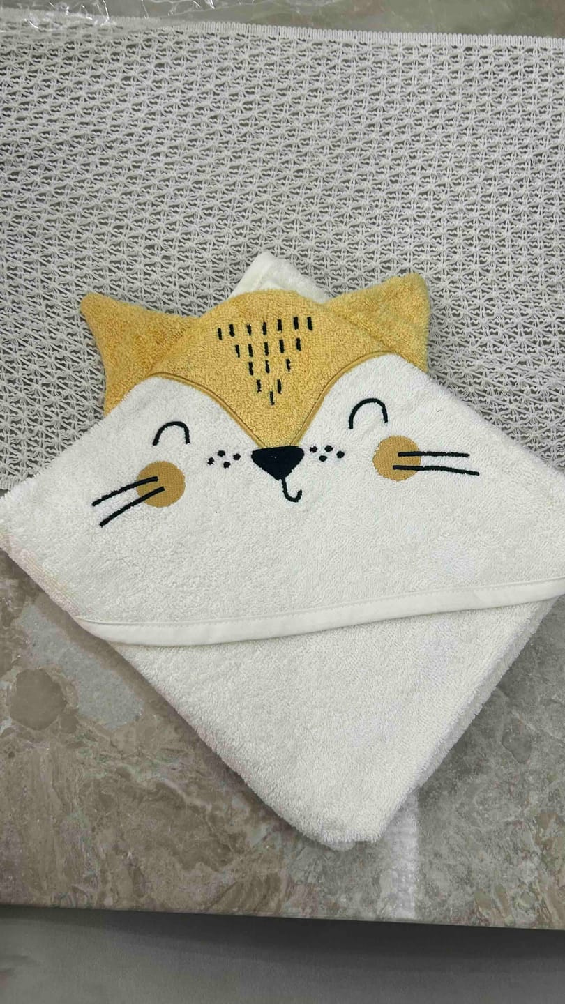 Customer photo review of Foxy %100 Pamuk Bebek Kundak Havlu 75x75 cm