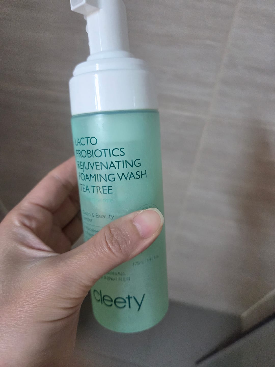 Customer photo review of cleety Lacto Probiotics Rejuvenating Foaming Wash Tea Tree 175ml