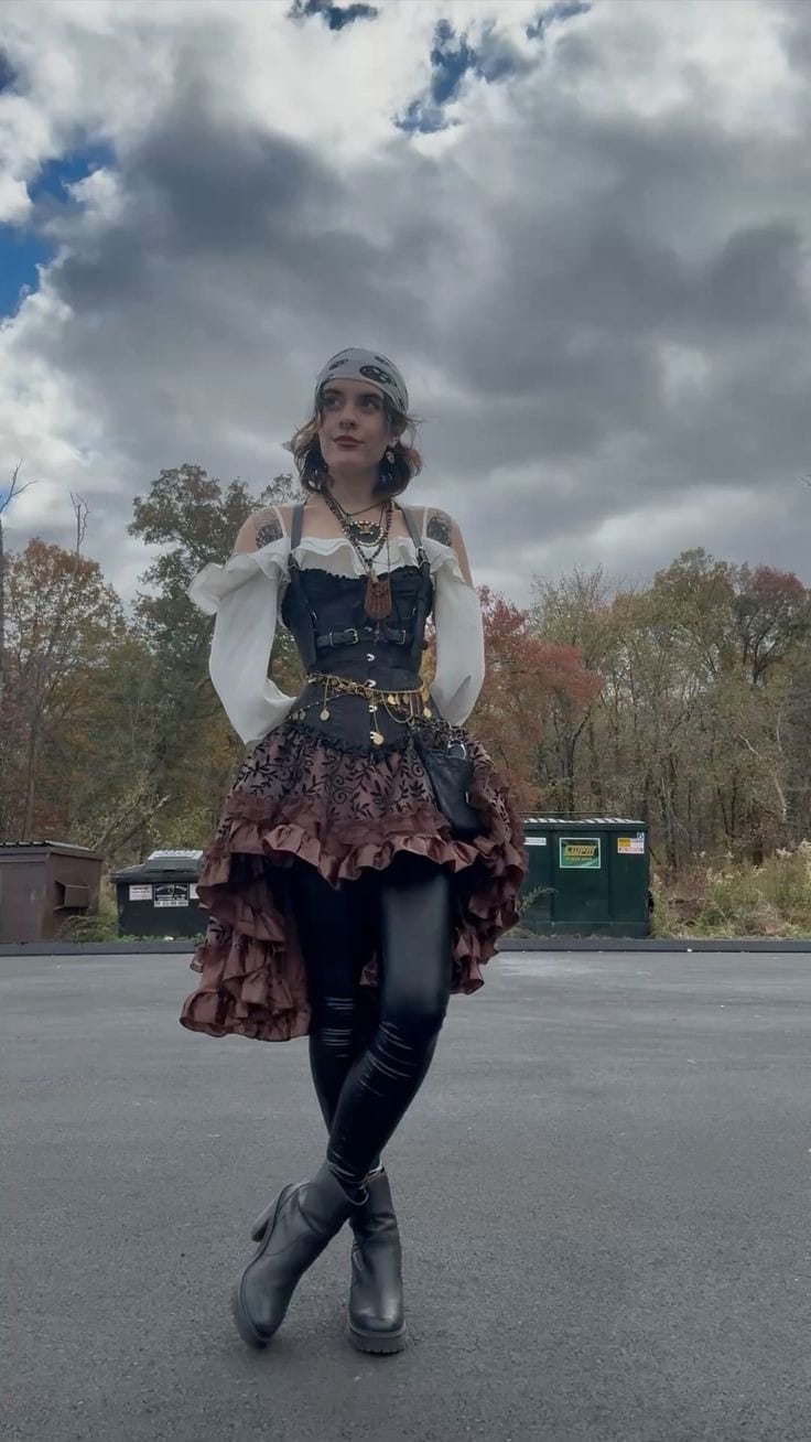 Customer photo review of Short steampunk skirt