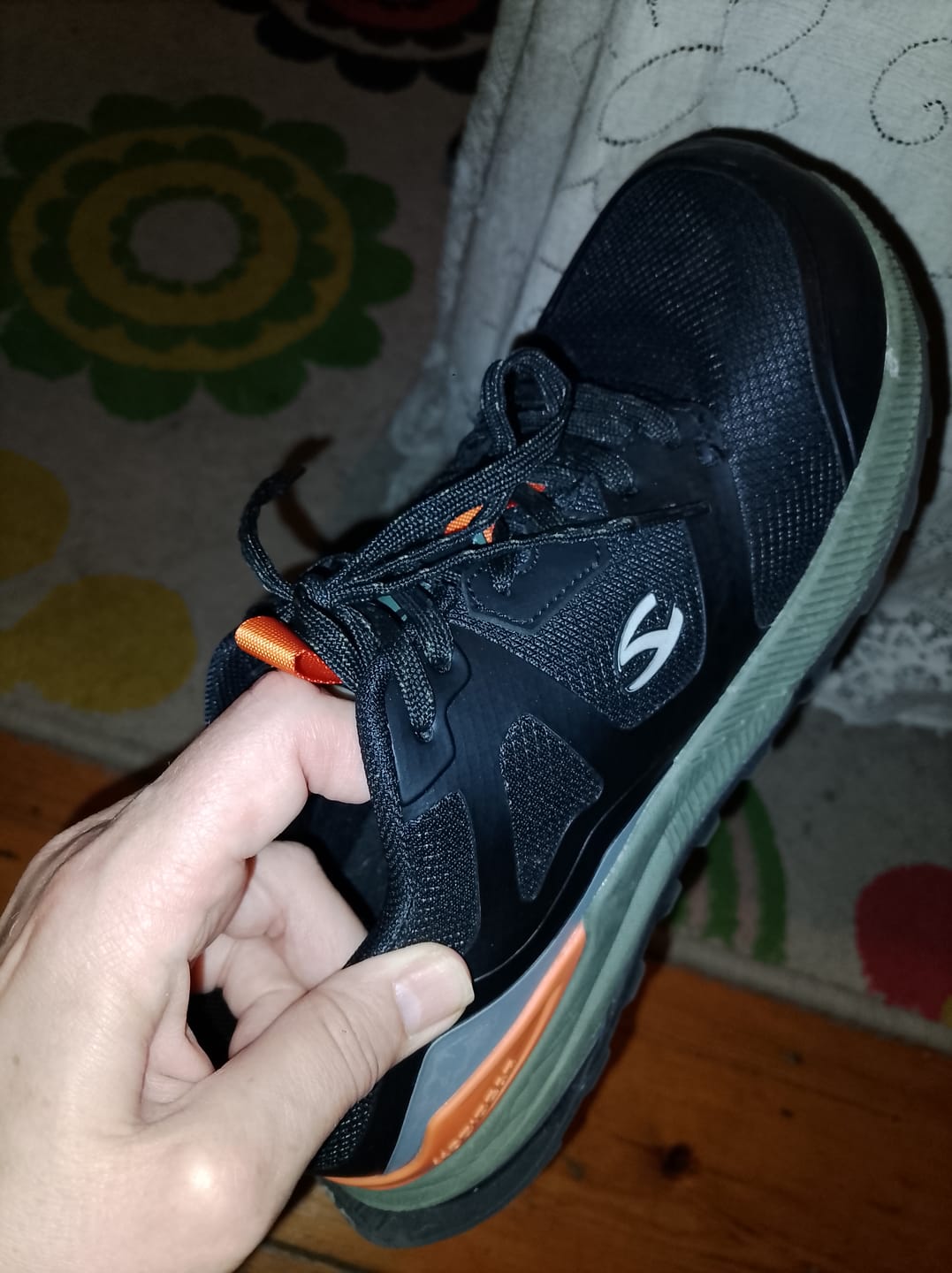 Customer photo review of Aurora - Wide Toe Sneakers