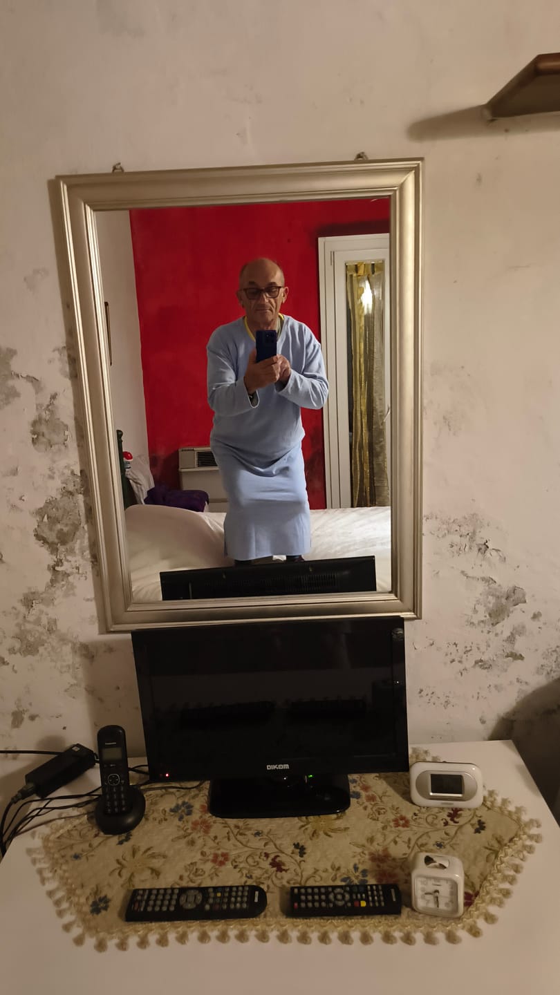 Customer photo review of Men's Long-Sleeved Romper Ultra-Soft Seamless Comfort Sleepwear