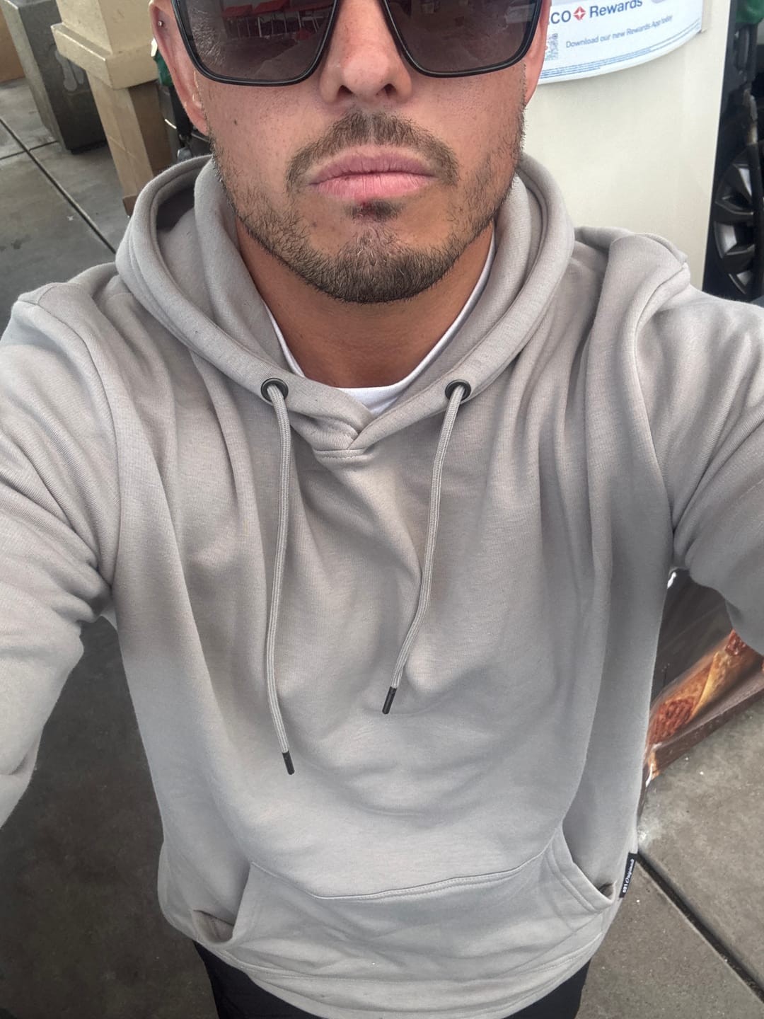 Customer photo review of 021 ESSENTIAL DROP-CUT HOODIE