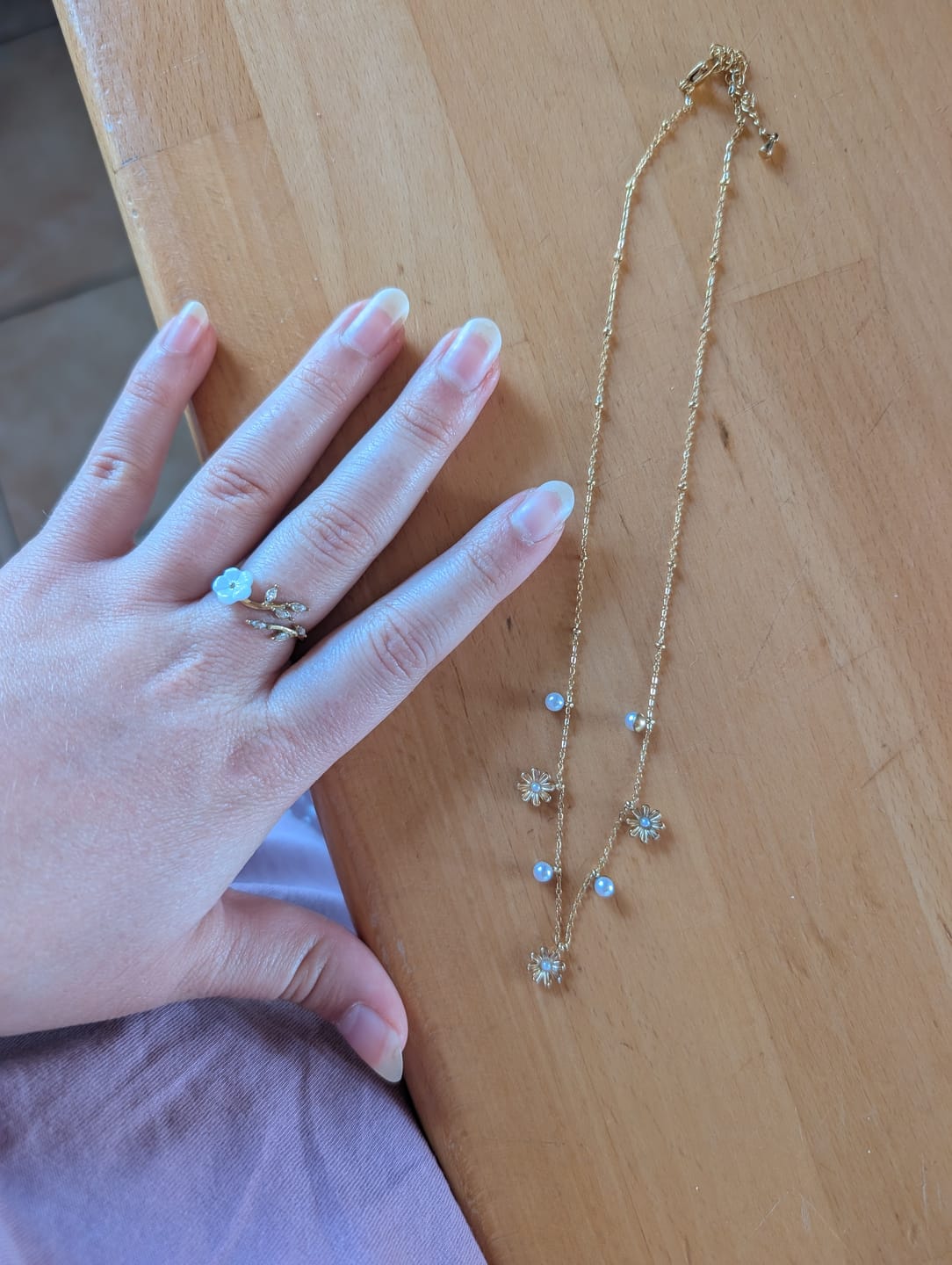 Customer photo review of Autumn Flower & Pearl Necklace