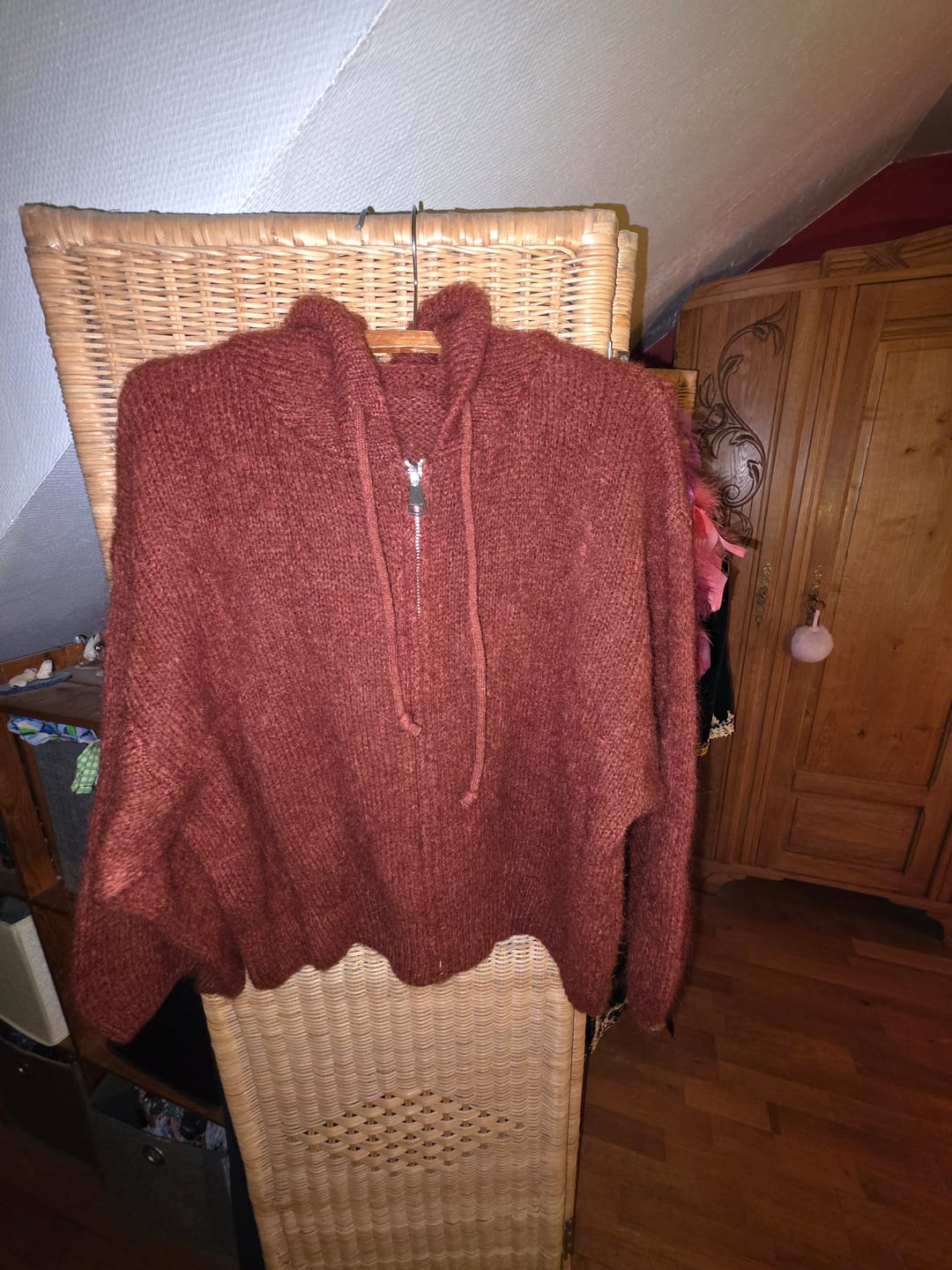 Customer photo review of Gilet zippé à capuche Tulia — mohair écureuil