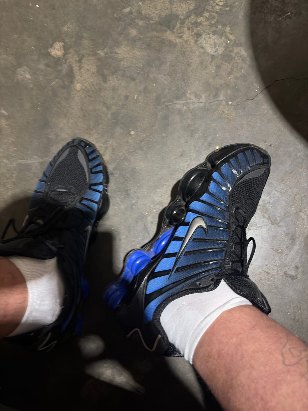 Customer photo review of Men's Nike Shox TL Blue/Black