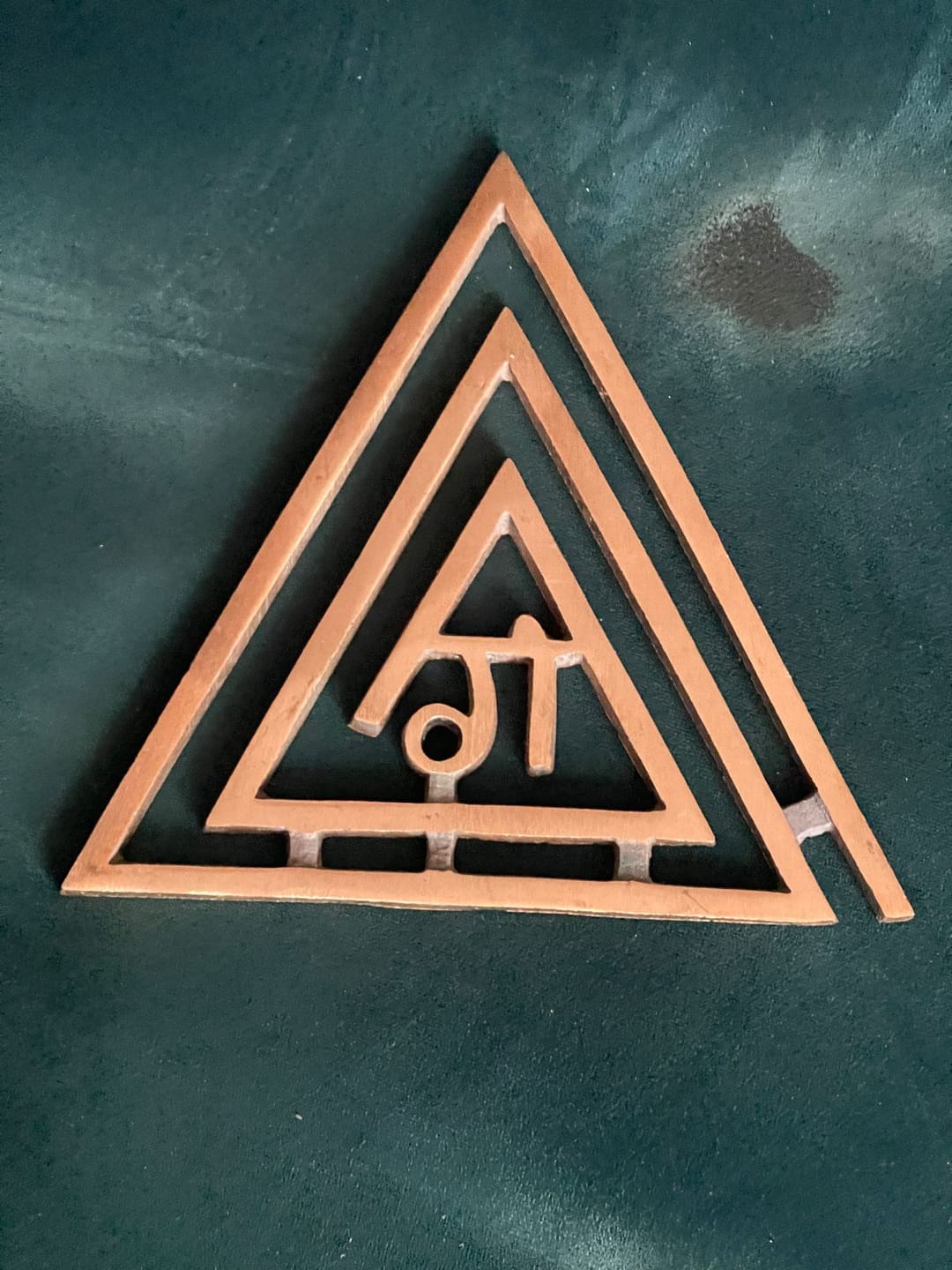 Customer photo review of Copper Triangle Ga (ग) Helix | Vastu Remedy for South-East Fire Zone Balance, Cash Flow & Kitchen Defects | 4–6 Inch