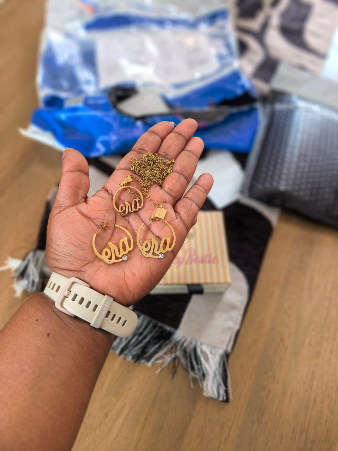 Customer photo review of Gold Era Necklace