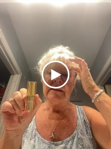 Customer photo review of 1x Areliaa Signature Lipstick