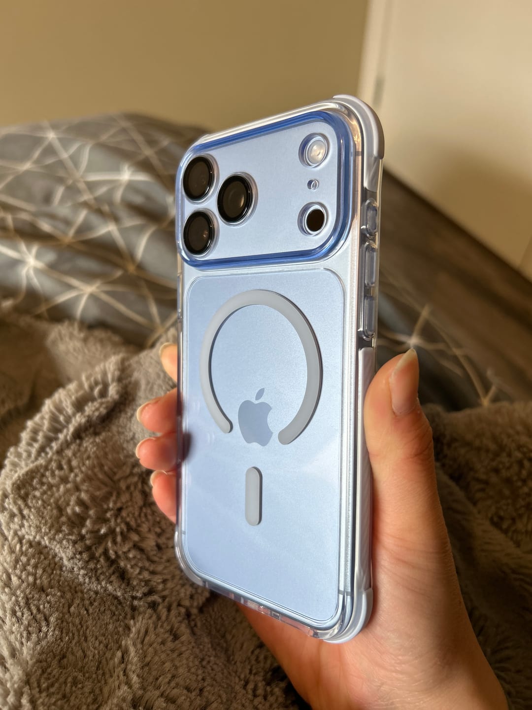Customer photo review of Macaron Bounce MagSafe Case for iPhone 17 Pro