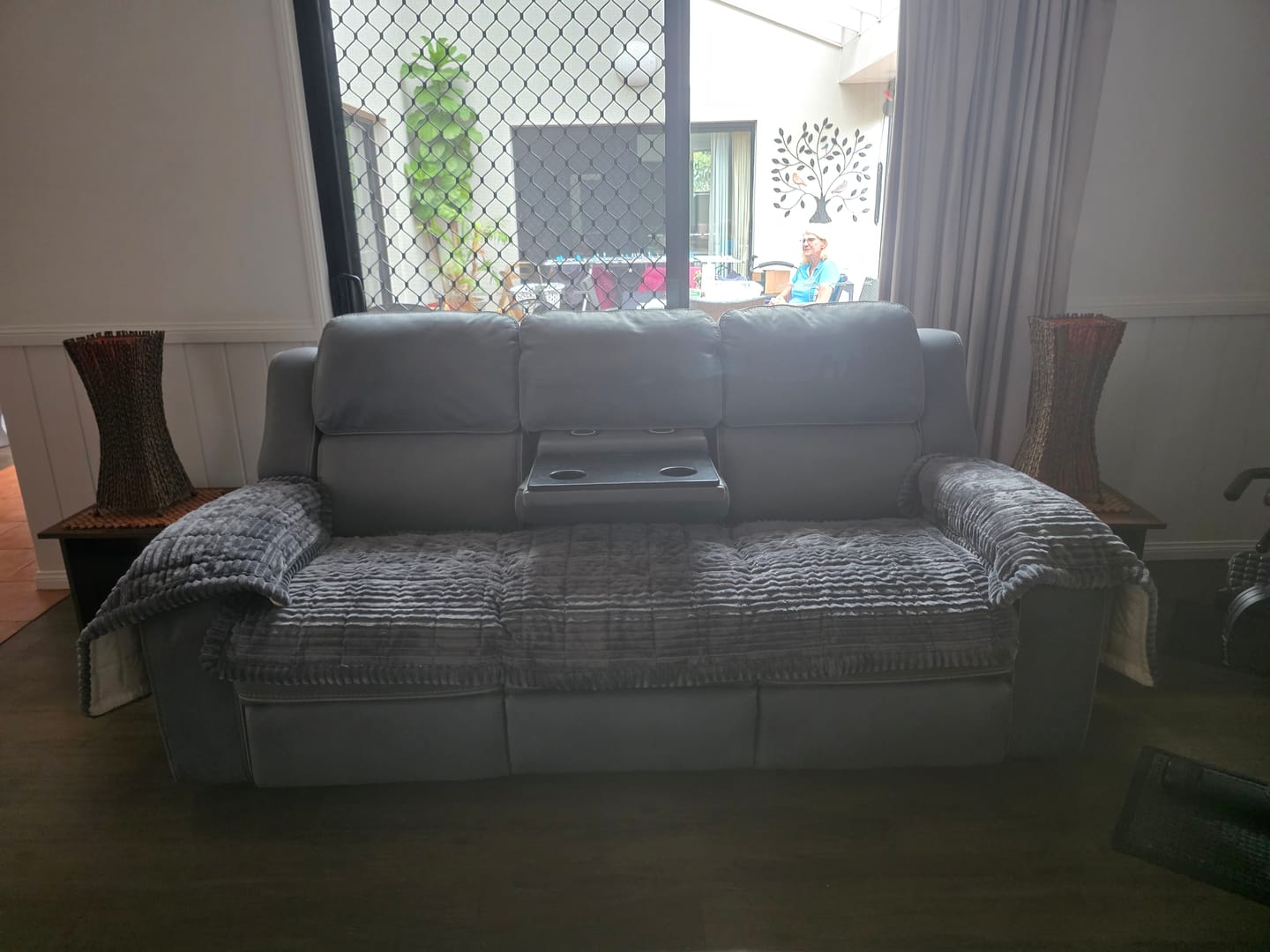 Customer photo review of Cosy Couch - Couch Cover