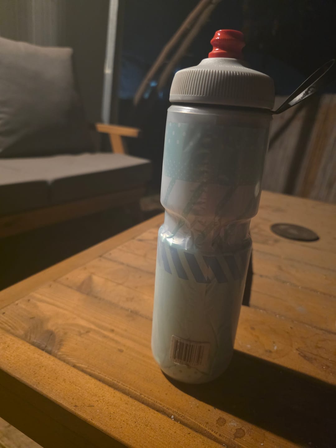 Customer photo review of בקבוק מים לאופניים 20/24 לחיץ תרמי קר מנטה Polar Bottle SurgeCap MINT