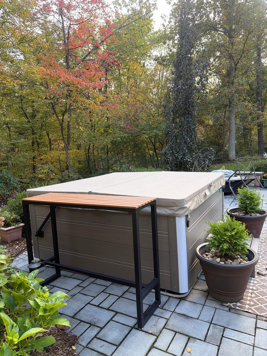 Customer photo review of Brown Rectangular Metal Tall Outdoor Bar Table With Footrest
