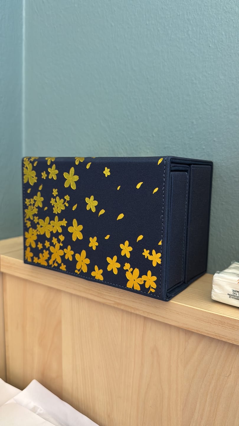 Customer photo review of Night Blossom - Deckbox