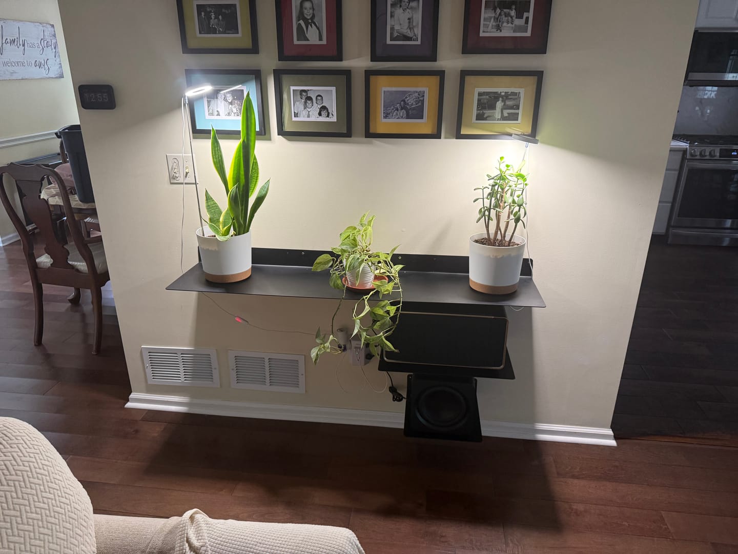 Customer photo review of Modern Metal Floating Shelf - Minimalist Wall Storage & Display