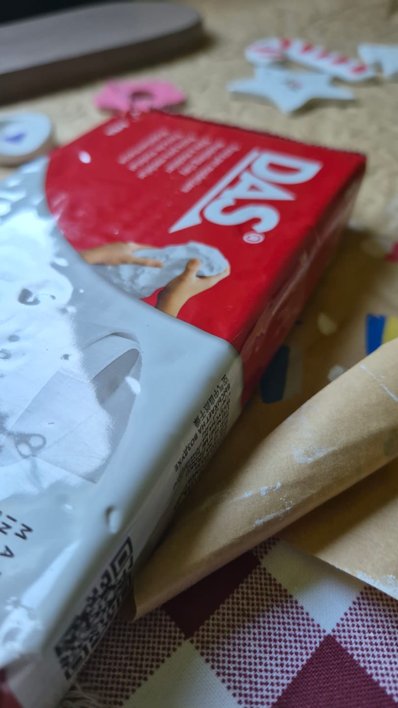 Customer photo review of Das - Pasta para Modelar Blanca