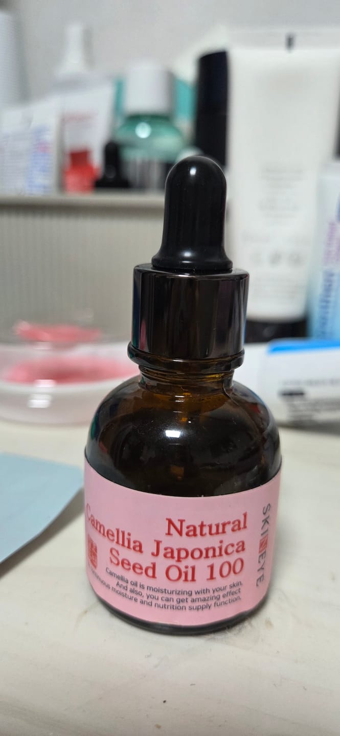 Customer photo review of SKINEYE Natural Fermented Camellia Oil 100 20ml
