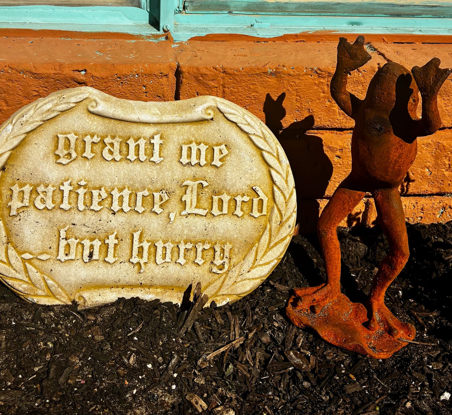 Customer photo review of The Frog Prince French Provincial Frog Statue, Natural Rust Cast Iron 30cm
