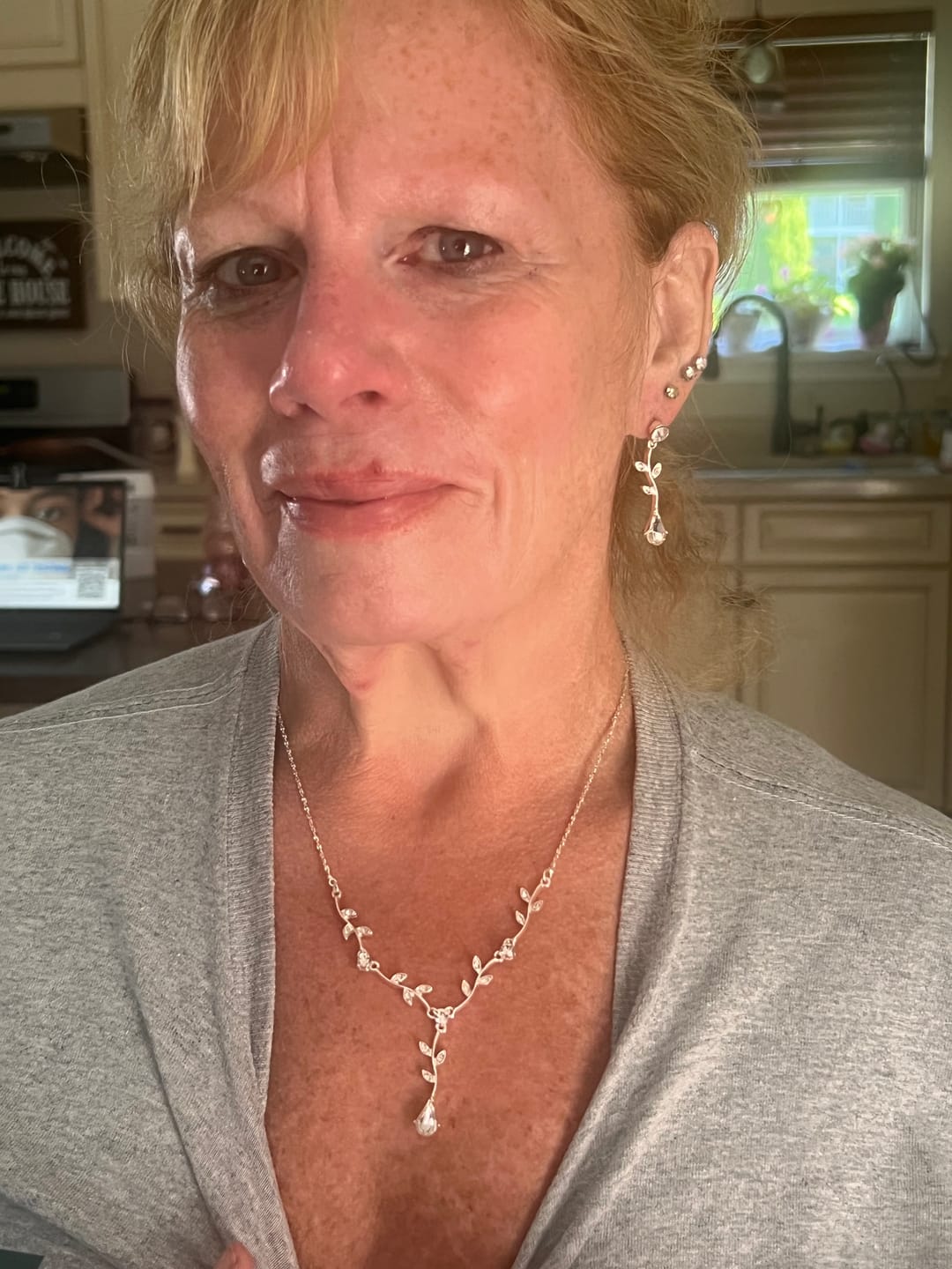 Customer photo review of Carla Crystal Vine Bridal Jewelry Set – CZ Necklace & Drop Earrings