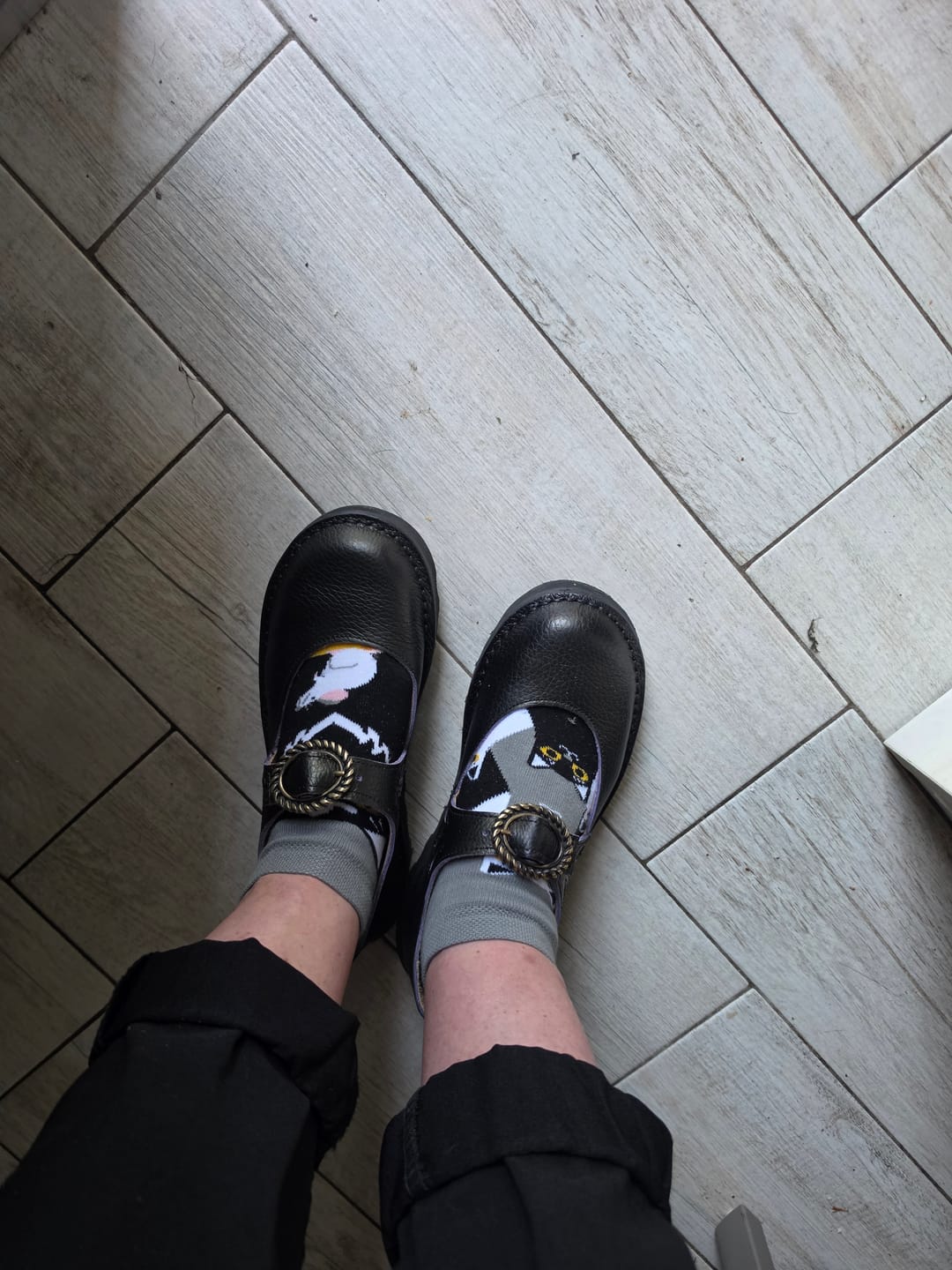 Customer photo review of Sgaia Purple scarpa bassa in pelle viola e suola in vibram artigianale toscana