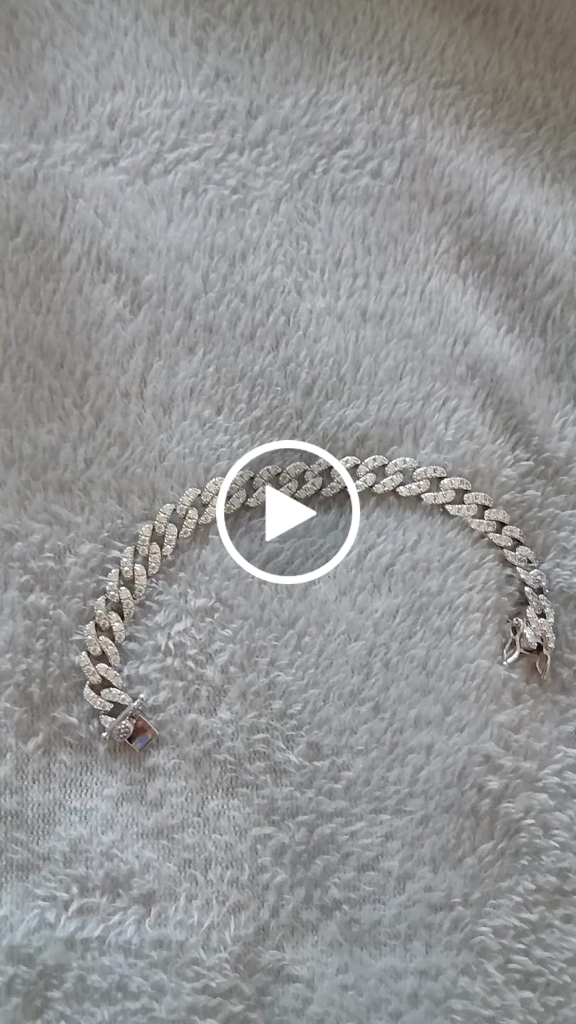 Customer video review of BRACCIALE GRUMETTA CON ZIRCONI