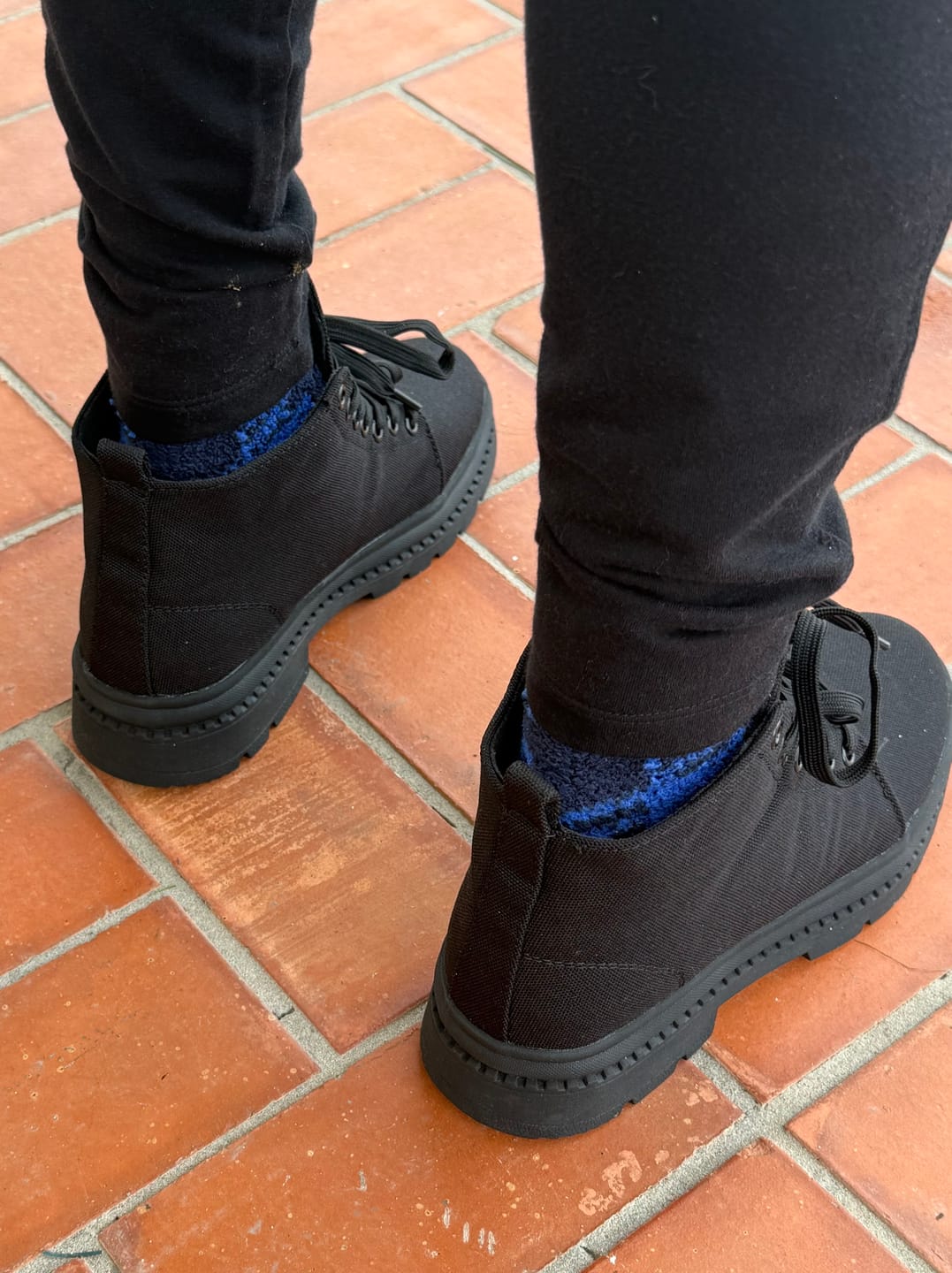 Customer photo review of Margot | Boost your height (+2.4” +3.1” +3.9”)