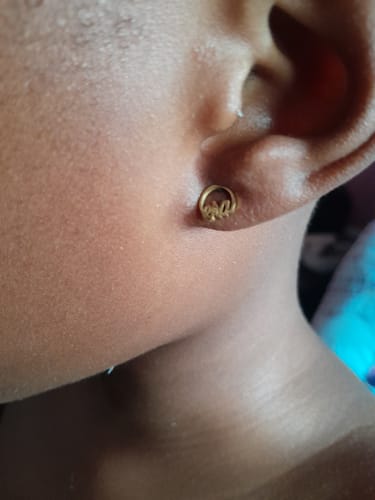 Customer photo review of Mini Era Logo Studs