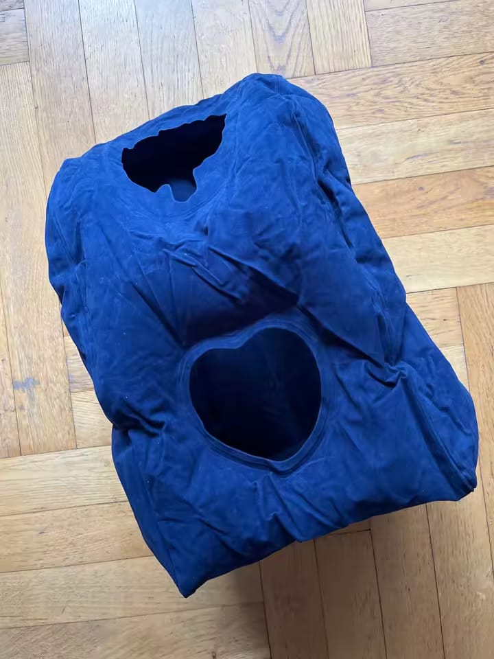 Customer photo review of NapGo™ Inflatable Travel Pillow