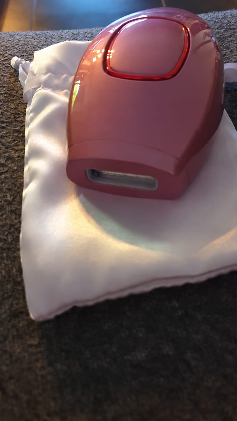 Customer photo review of Voise IPL hair removal device IT
