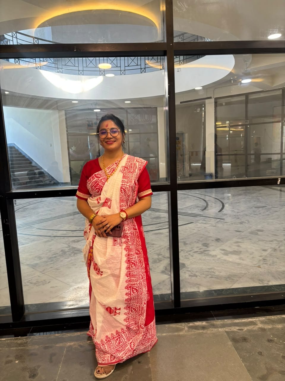 Customer photo review of Red & White Pecha Applique work Saree