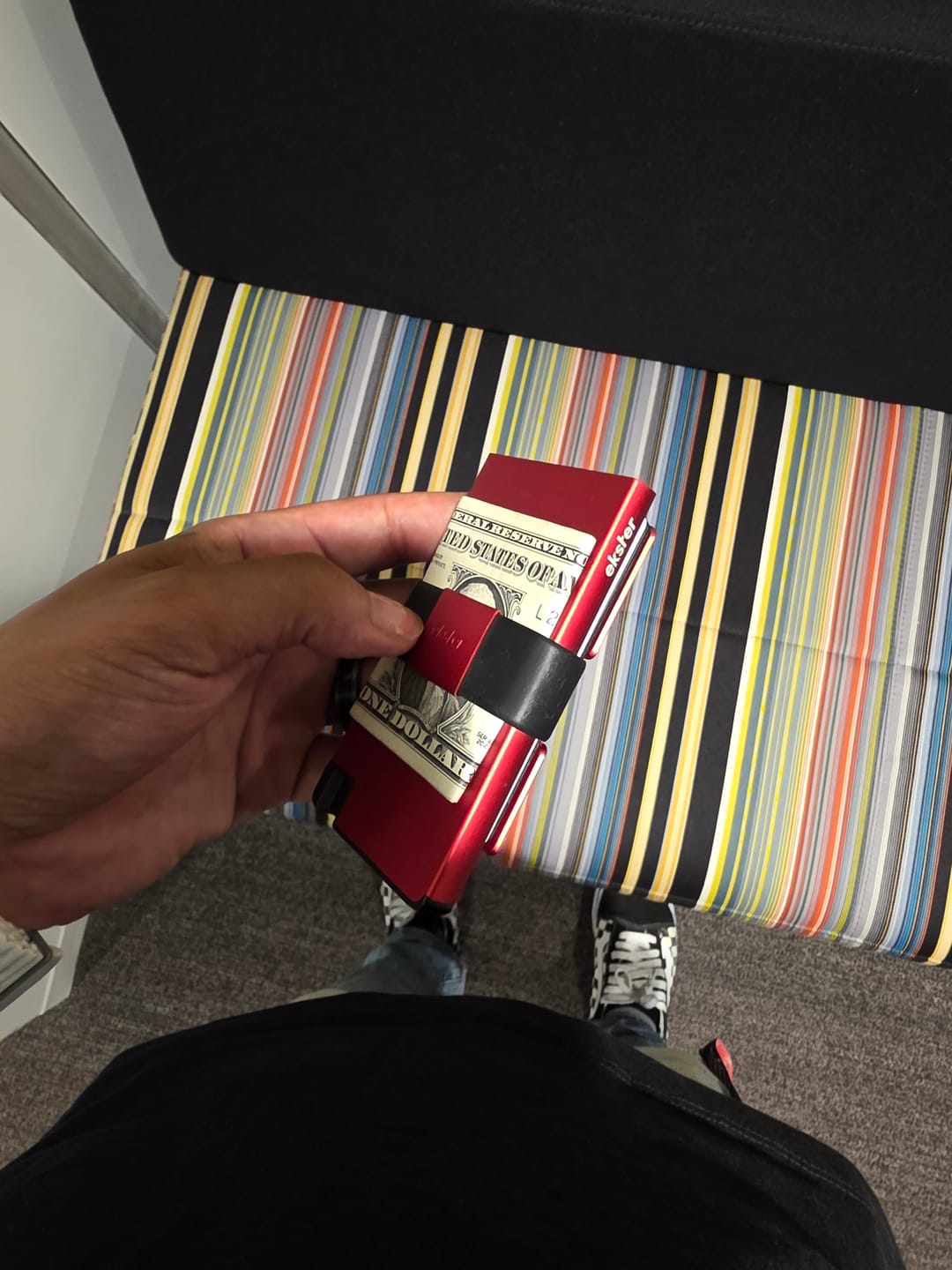 Customer photo review of Ekster Cardholder Pro
