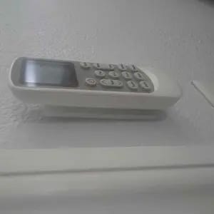 Customer photo review of Supporto Adesivo Per Prese E Organizer Cavi Da Scrivania