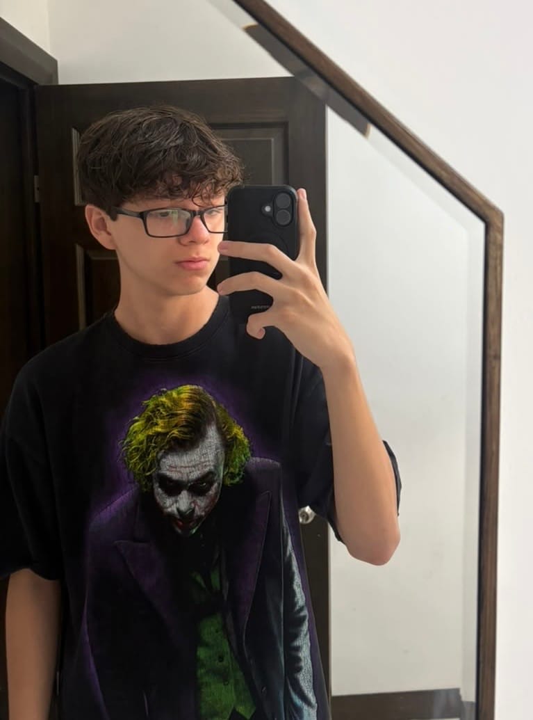 Customer photo review of 4244 - Batman Character Tees