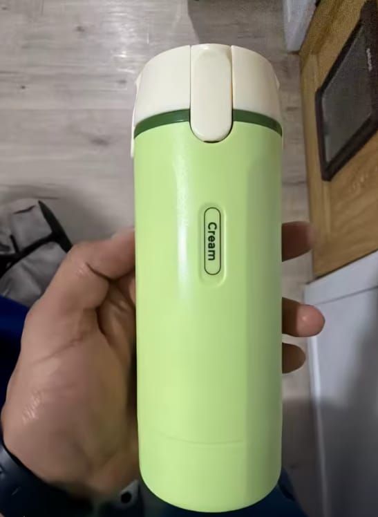 Customer photo review of Botella multi-usos para viaje 4 en 1